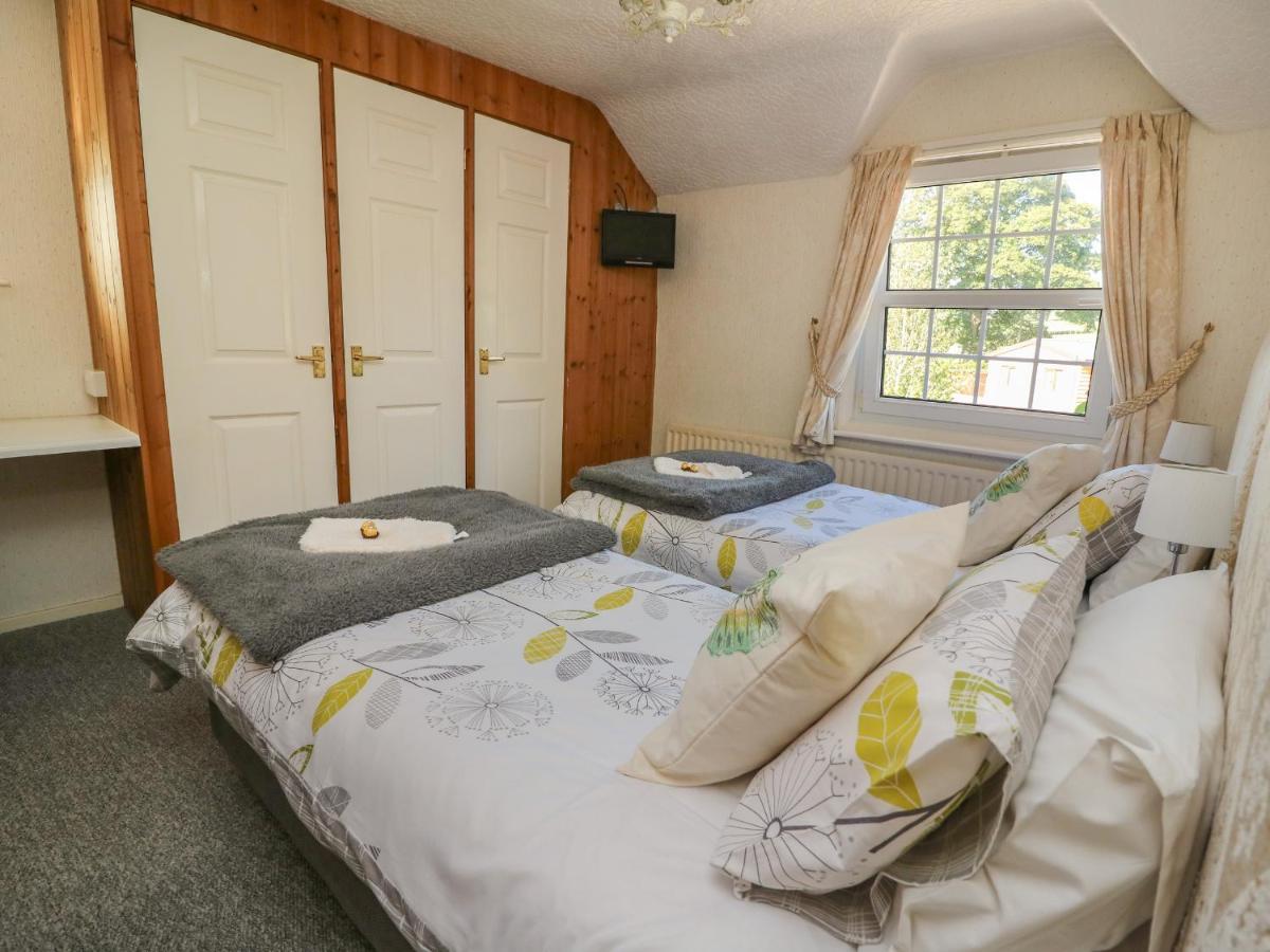 Park House Villa Llandrindod Wells Luaran gambar
